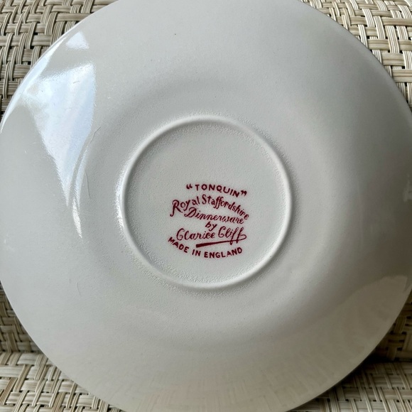 Rare Royal Staffordshire Tonquin Red/Pink Clarice Cliff Flat Cup & Saucer Set - Picture 10 of 16